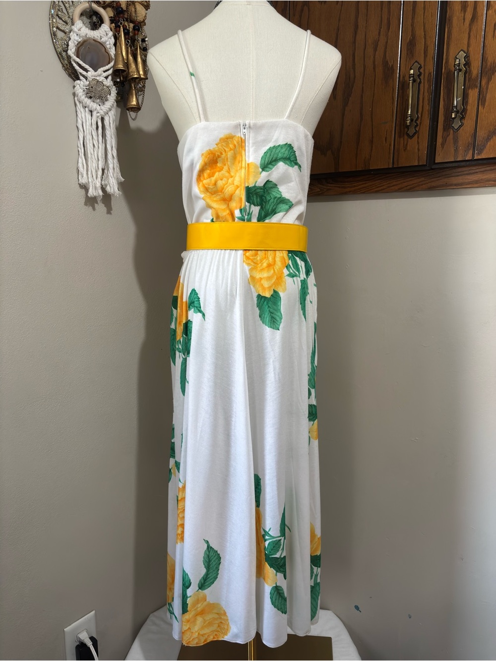 J. Ellis Vintage White Maxi Dress with Yellow Floral Print and Belt Size 10 - Picture 7 of 14